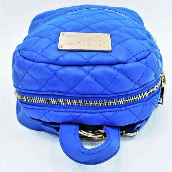 ❌SOLD❌BEBE Blue Faux Leather Gold Zipper Adjustable Backpack - Picture 3 of 9